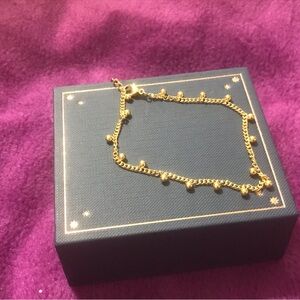 Elegant Gold Beaded Bracelet